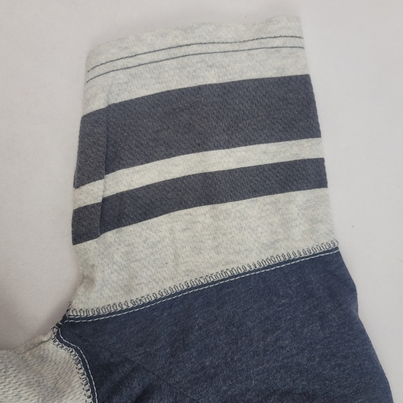 NWT Antigua laceup baseball Chicago whiteSox shirt - Picture 2 of 5